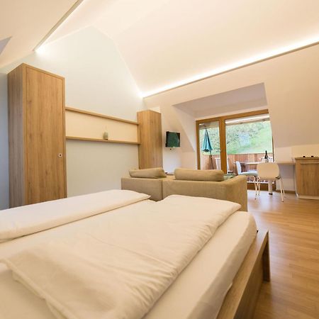 Vino Valdhuber Apartments Svecina Luaran gambar